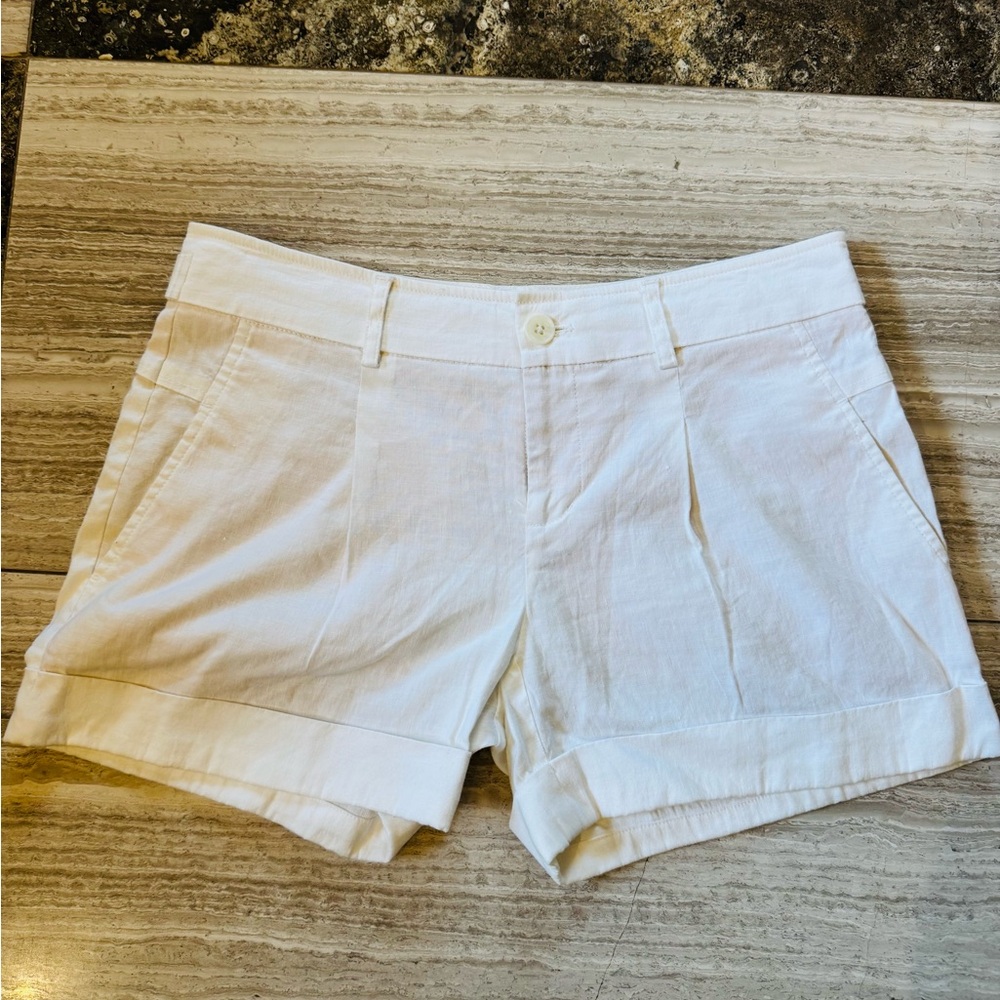Vince White Women's Shorts